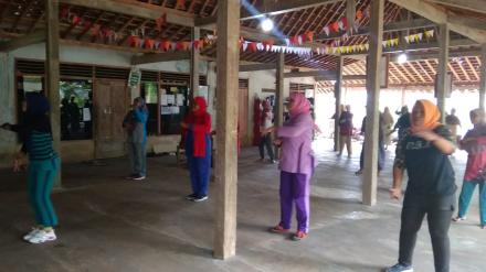 Senam Rutin Warga Rejosari